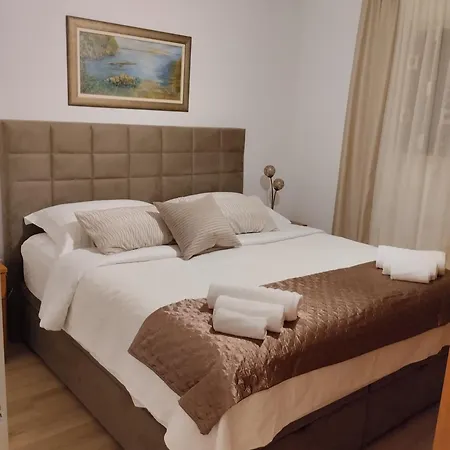 Apartman In *
